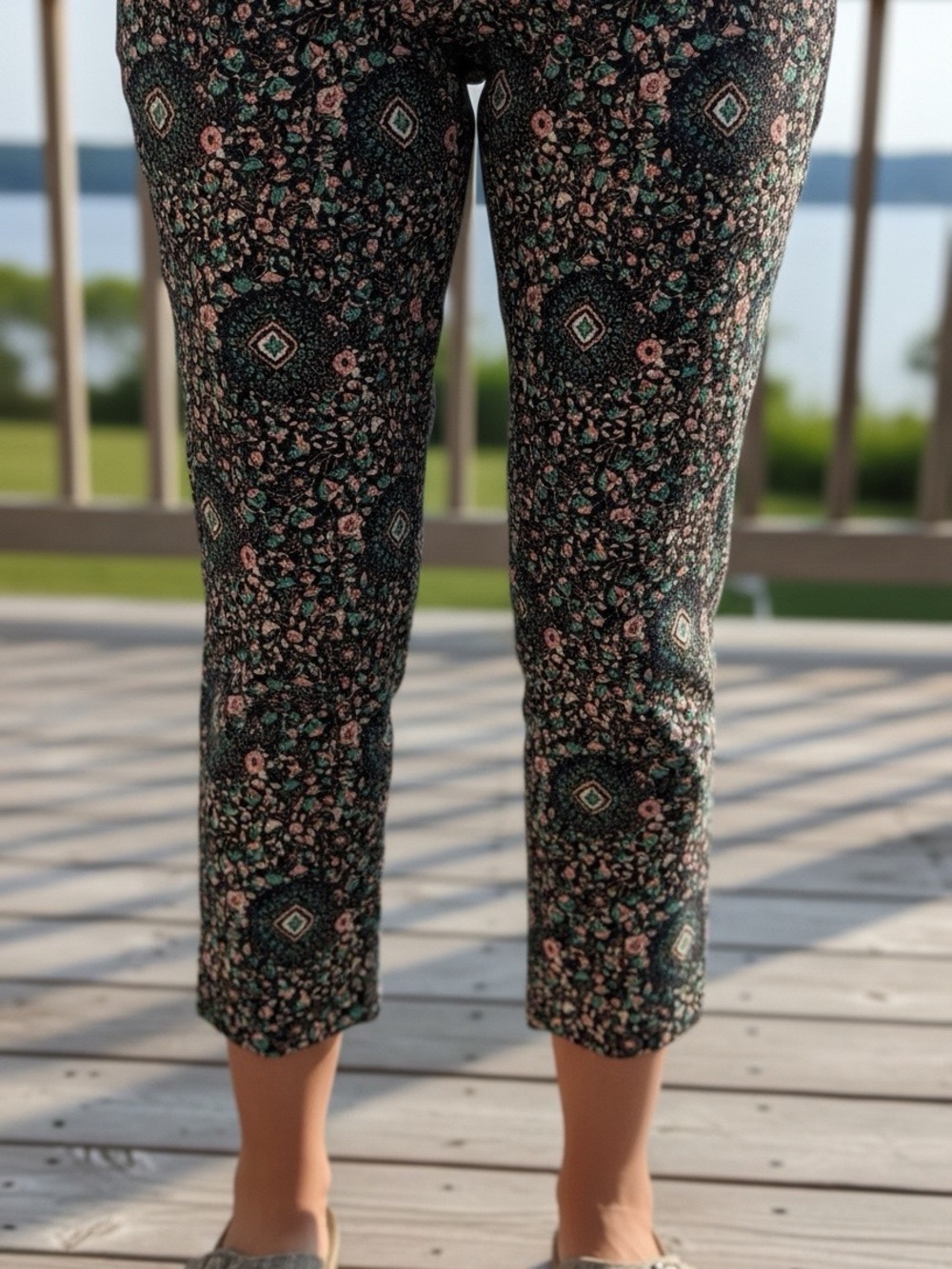 J.Crew Factory Skimmer Floral Ankle-Crop Length Stretch Pants